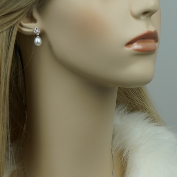 ⚠️SOLDOUT⚠️Luxurious Crown Freshwater Pearl Set - Picture 3 of 7